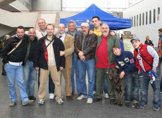 Gruppo Fossombrone con amici a Pescia 2008